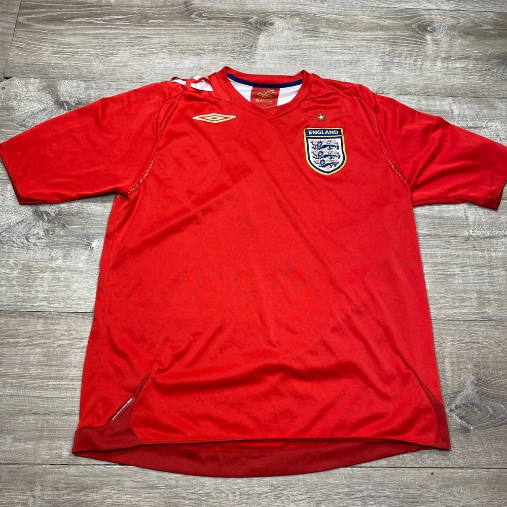 Umbro England Soccer Jersey Mens L Red Three Lions Football Shirt Training Sport